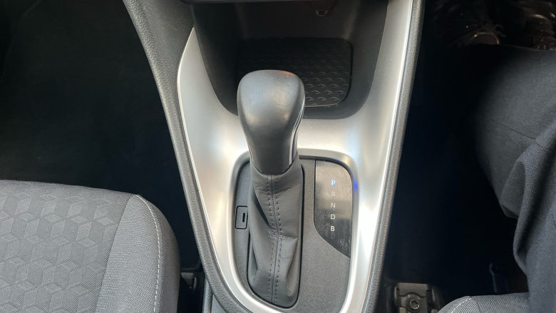 Toyota Yaris 1.5 Hybrid Design 5dr CVT [Panoramic Roof] Hybrid Hatchback